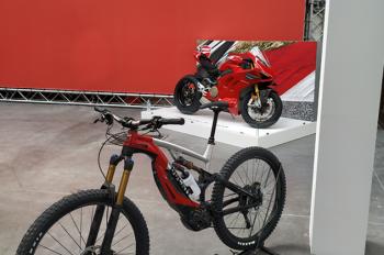 ΕΚΘΕΣΙΑΚΑ ΠΕΡΙΠΤΕΡΑ ΕΚΘΕΣΙΑΚΑ ΠΕΡΙΠΤΕΡΑ DUCATI | ΗΜΕΡΑ ΜΟΤΟΣΥΚΛΕΤΑΣ 001